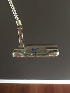 (NEW IN BOX) LIMITED EDITION NIKE ORIGIN RORS Rory Putter OVEN