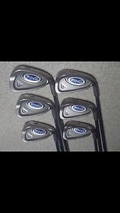 Used RH Ping i5 Iron Set. 5-PW Black Dot