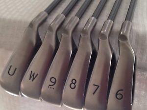 *Excellent* Ping G25 Red Dot 6-PW,UW Irons  Graphite Regular Flex