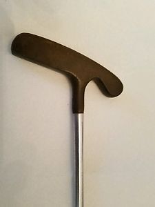 Acushnet Bulls Eye LBM4S Putter Golf Club