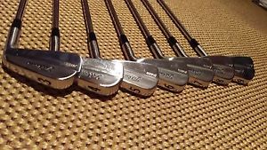 Titleist 714 MB 3-9 Eisensatz Herren, Dynamic Gold Stahl Schaft x100 Tour Issue