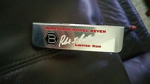 Bettinardi signature model 7 putter limited run 35" new grip Mint