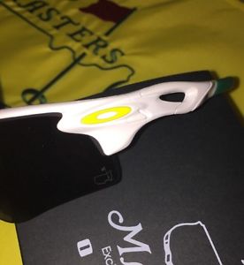 Augusta National Masters Exclusive Oakley Sunglasses Radarlock Path + 2016 Flag
