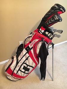 Golf Set ! Titleist Driver & Wood, Cleveland Irons / Putter & Ogio Bag