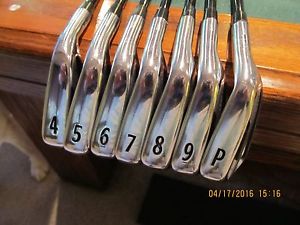 BEAUTIFUL TITLEIST AP2 714s, 4-PW, 9/10. SWEET GRAFTECH 65gm FIRM shafts