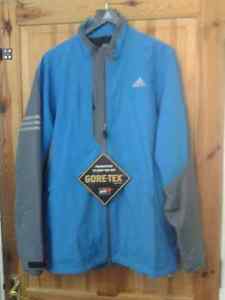ADIDAS GORETEX WATERPROOF SUIT GOLF. BRAND NEW SIZE XL PRO SHOP STOCK