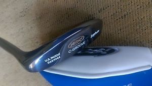 Yes Sophia putter. Mint.