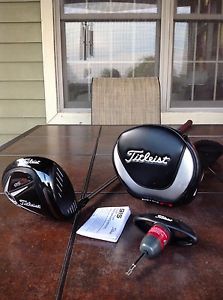 2016 Titleist 915 D2 Driver 10.5 ( stiff flex )