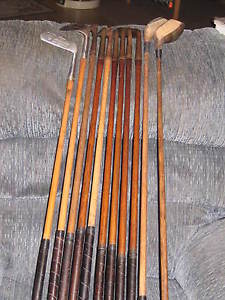 11  CLUB HICKORY SHAFT GOLF SET,9 IRONS & 2 WOODS