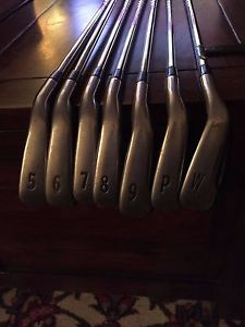 Titleist AP1 914 iron set right 5i-PW,AW XP 95 reg steel shafts vg new grips