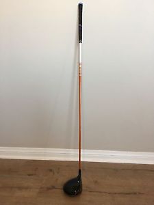 Titleist 915 D4 Driver with Graphite Design Tour AD DI-6s Premium Tour Shaft