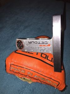 Scotty Cameron Detour Putter 35 Inch. Right Hand.Head Cover