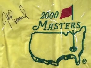 AUGUSTA NATIONAL 2002 MASTERS GOLF FLAG  Autographed by Justin Leonard (NEW)
