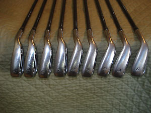 TaylorMade r7 CGB Max 2008 Iron Set 4-PW, AW and SW Regular RH Graphite