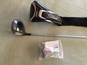 **NEW** Titleist 915D2 9.5 Dirver R/H S Flex Diamana Blue