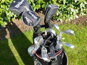 Wilson Pro Staff Herren Golf Komplettset, +1,0 inch + Putter + Bag, UVP 779