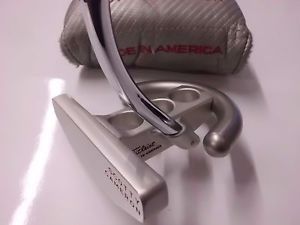 PRE LOVED SCOTTY CAMERON FUTURA PUTTER. WITH ORIGINAL HEADCOVER. JUMBO GRIP.