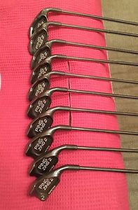 PING Zing 2 Iron Set 2-SW Standard Black Dot. Great Condition. NEW GRIPS.