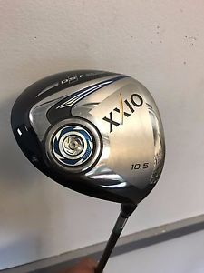 2016  XXIO 9 Men's Driver 10.5 R-Flex MP900 Graphite shaft RH Excellent Cond.