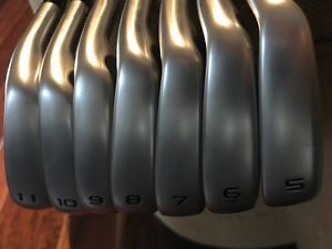 2016 Honma Tour World 727P 5-11 iron set