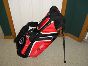 BRAND NEW Titleist Custom Bob Vokey Ultra Lightweight Stand Bag Black/red/white