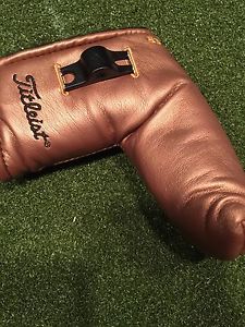 2003 Scotty Cameron Club Cameron putter head cover,