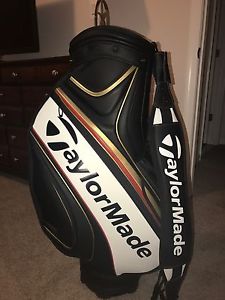 MINT TaylorMade Golf Tour Staff Bag 2016 Black / White / Gold / Red Retail: $399