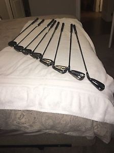 Mizuno JPX EZ Forged 4-GW irons w/ Upgraded Grips: Excellent