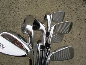 WILSON STAFF Di5 IRONS 3 - PW  REGULAR STEEL SHAFTS  RIGHT - HANDED FREE S IRON
