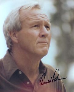 ARNOLD PALMER SIGNED 8 X 10 PHOTO WITH COA