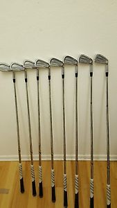 Very Nice Titleist 690 CB Forged Iron set (4-PW)  DG X100 New Decade grips nice!