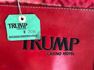 !Executive! Donald Trump Casino VIP Golf Bag W/ (3) Woods, Irons, Putter, Shoes!