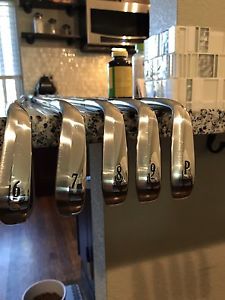 2017 Srixon Z565 Forged Irons 6-PW, Stiff